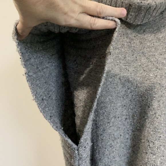 Athleta Sweater Donegal Passage Turtleneck Oversized Poncho Gray SZ Small Medium - Picture 5 of 10